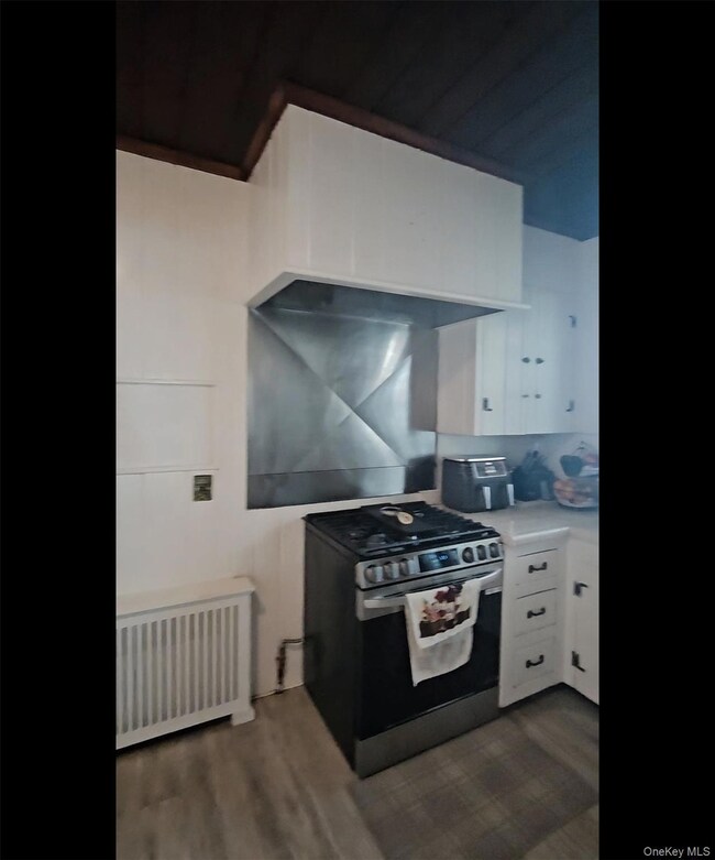 127 Hempstead Ave, Lynbrook, NY 11563 - photo 4