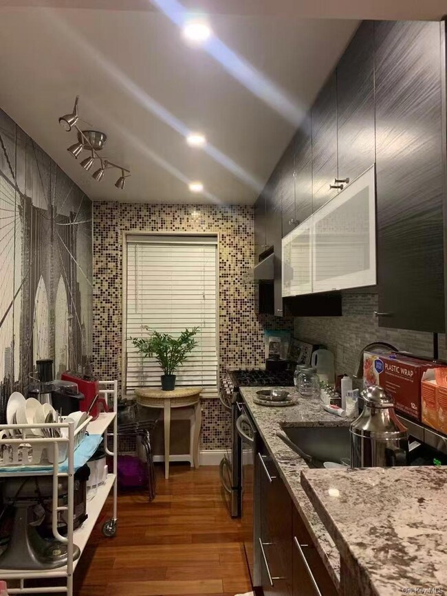 138-29 68th Dr unit 1-C, Flushing, NY 11367 - photo 3