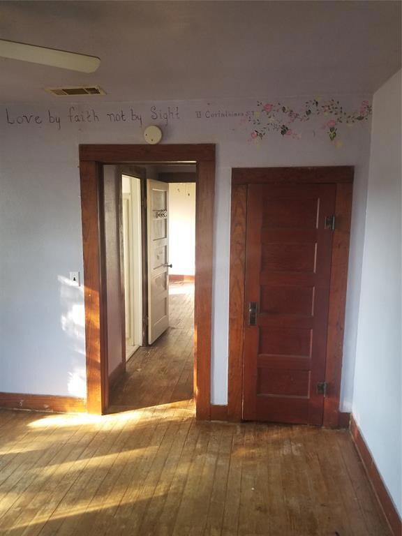 126 Wrigley Dr, Springtown, TX 76082 - photo 6