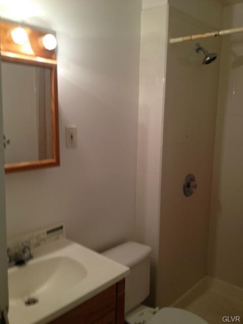 703 Sarah St unit B, Stroudsburg, PA 18360 - photo 7