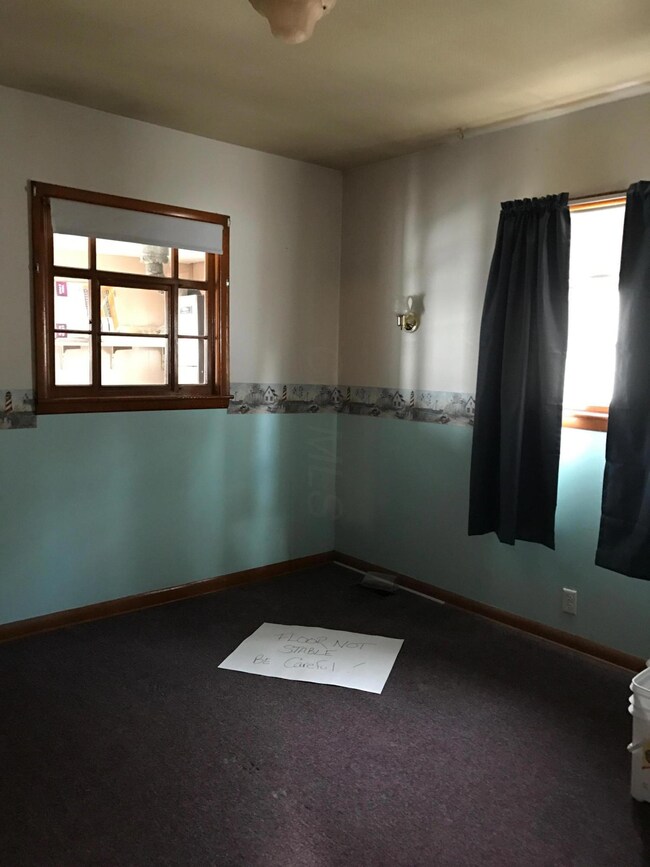 1A420F71-C444-4717-B712-C8D5F869F943