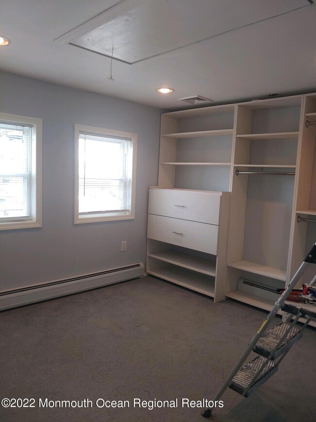 717 beachway BR2