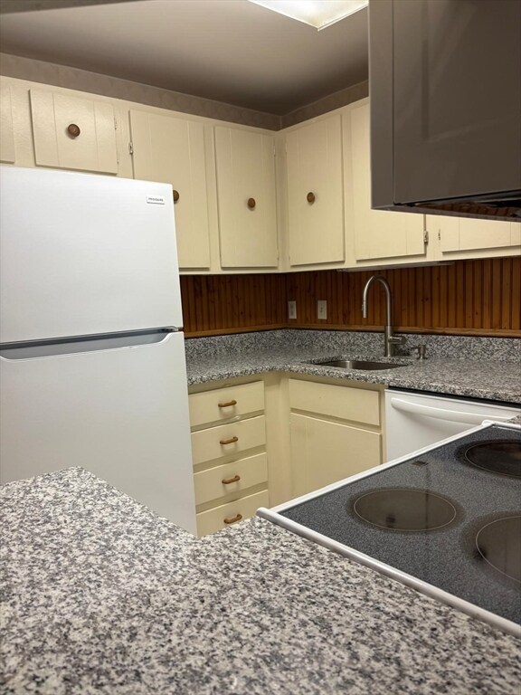 26 Madrid Square unit 12, Brockton, MA 02301 - photo 6