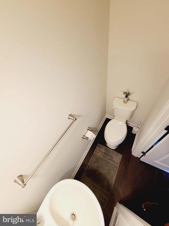 5595 Barnstormers Ln, Waldorf, MD 20602 - photo 3