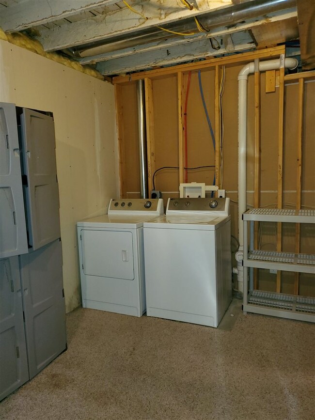 1519 Pierre St, Manhattan, KS 66502 - photo 4