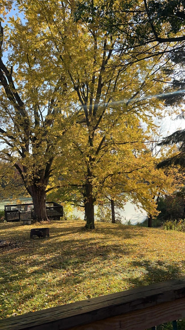 1875 Stagecoach Ln, Muscatine, IA 52761 - photo 4