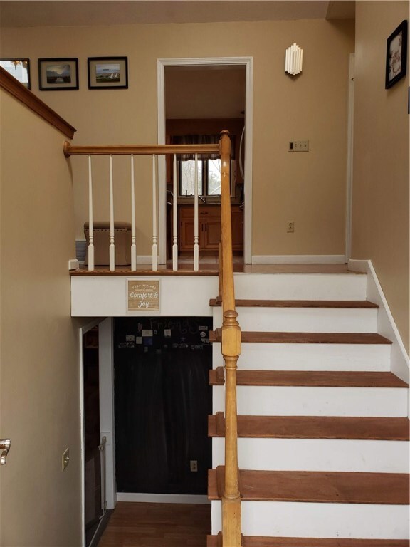 205 Kay St, Cumberland, RI 02864 - photo 2