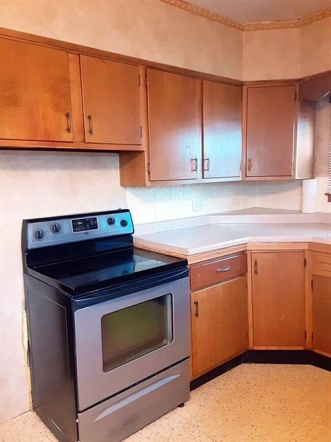 200 E Main St, Hagerstown, IN 47346 - photo 5