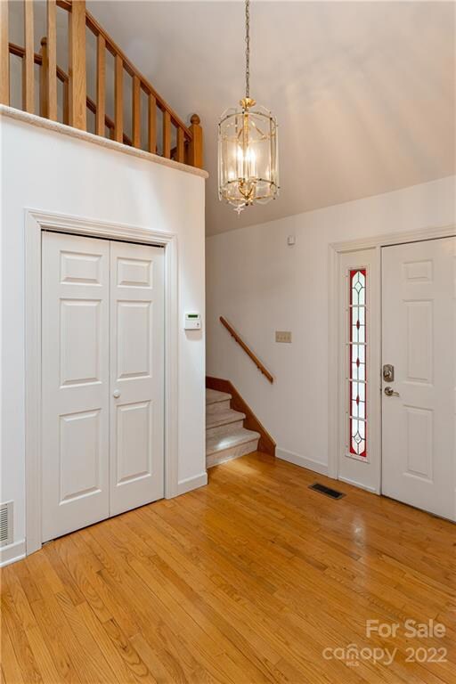 85 Charlyn Dr, Asheville, NC 28803 - photo 3