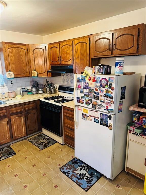 263 Lockman Ave, Staten Island, NY 10303 - photo 5