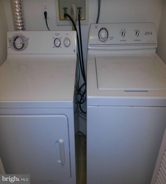 2106 Green Watch Way unit 200, Reston, VA 20191 - photo 6