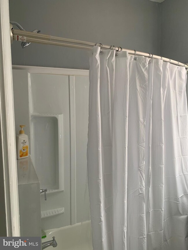 4030 W Cold Spring Ln, Baltimore, MD 21215 - photo 5