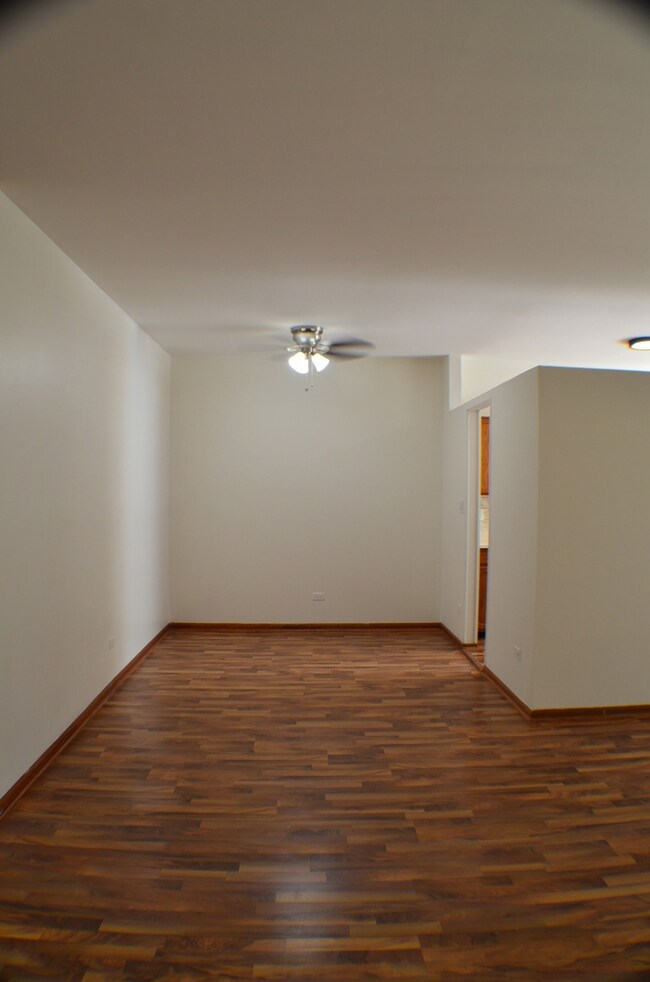 1665 Commodore Ct unit 5, Schaumburg, IL 60193 - photo 5