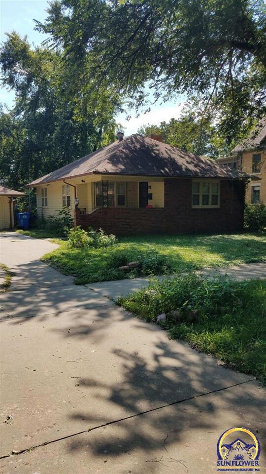 414 SW Western Ave, Topeka, KS 66606 - photo 2