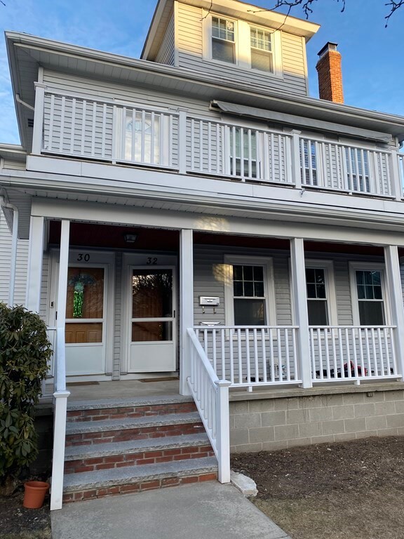 32 Carver Rd E unit 1, Watertown, MA 02472 - photo 2