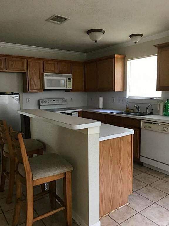 347 Ridgewood Dr, Magnolia, TX 77355 - photo 4