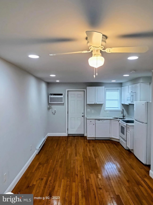 1224 Clover Ln, Chester, PA 19013 - photo 3