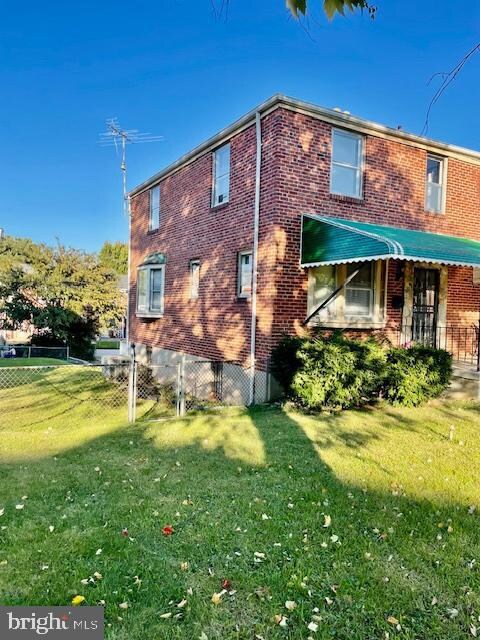 807 Stamford Rd, Baltimore, MD 21229 - photo 2