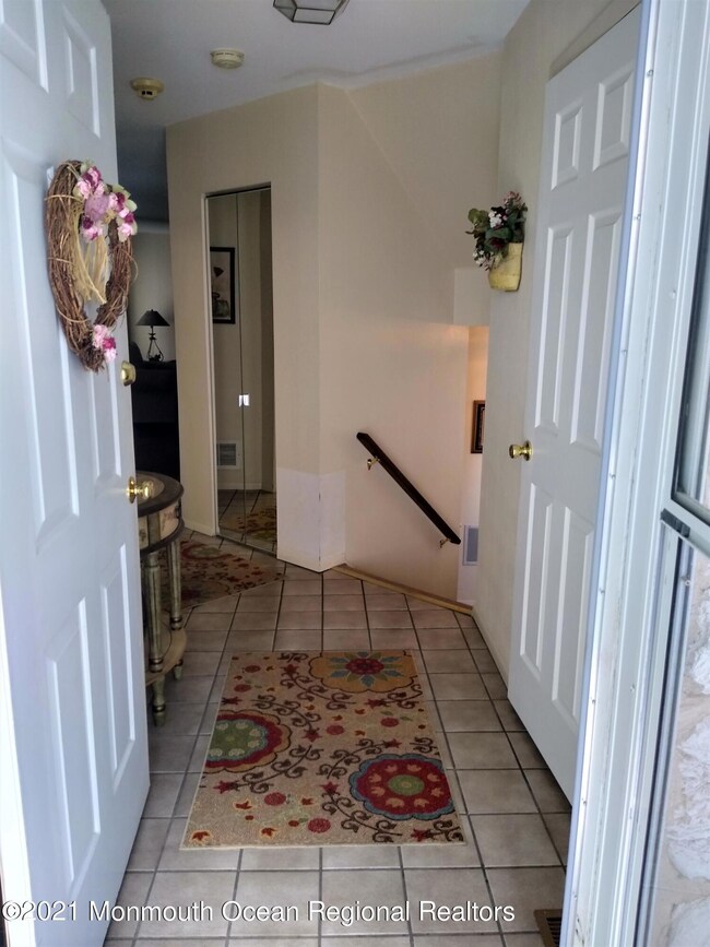 28 Kennedy Ct, North Middletown, NJ 07748 - photo 6