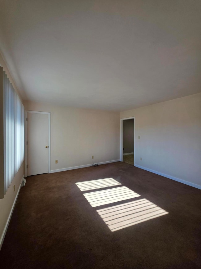 815 Roanoke Blvd, Salem, VA 24153 - photo 2