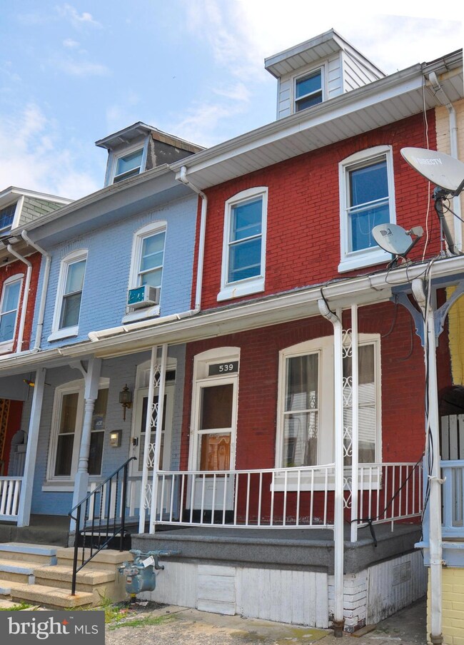 539 Minor St, Reading, PA 19602 - photo 3