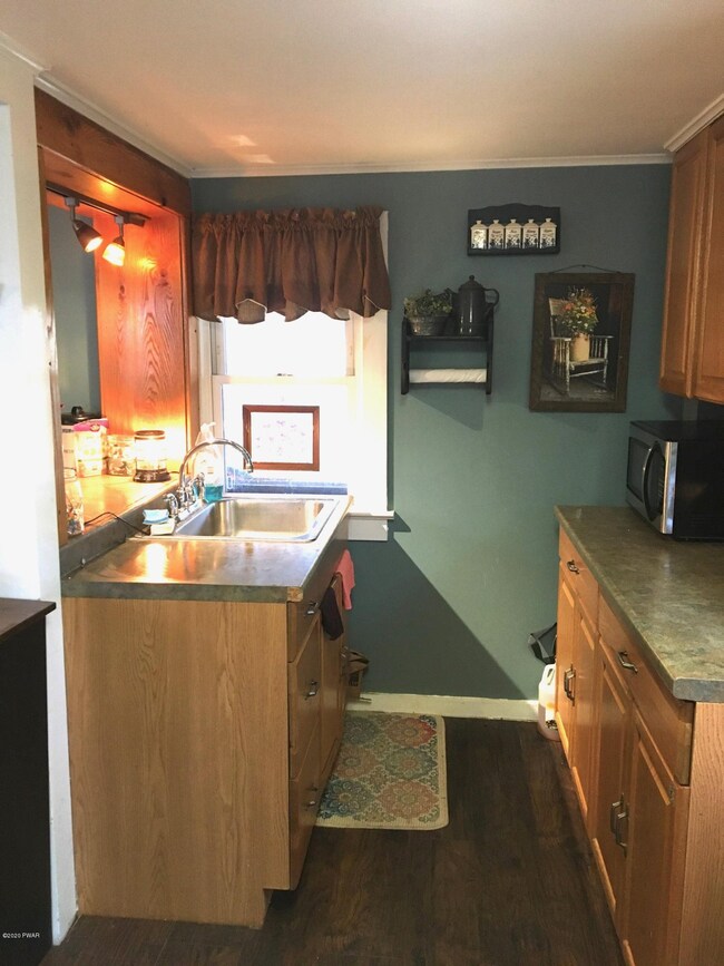 1254 Bridge St, Honesdale, PA 18431 - photo 7