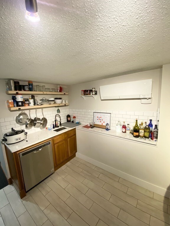 3 James Terrace unit 2, Woburn, MA 01801 - photo 4