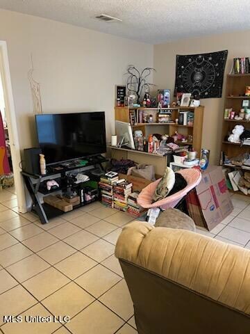 4212 Knowlcrest Dr, Moss Point, MS 39562 - photo 2