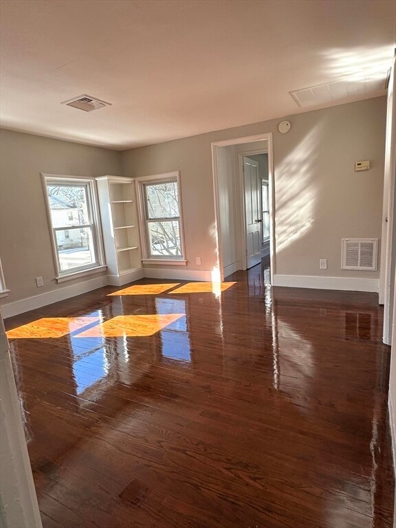 9 Kellogg St unit 2, Westfield, MA 01085 - photo 2