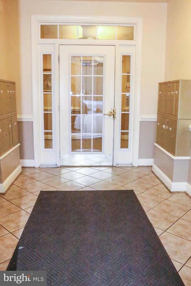 15618 Everglade Ln unit 303, Bowie, MD 20716 - photo 3