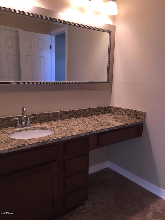 7926 Painted Oak Dr, Jacksonville, FL 32210 - photo 6