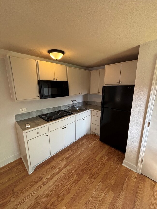 5520 Menard Ave unit 2, Galveston, TX 77551 - photo 5