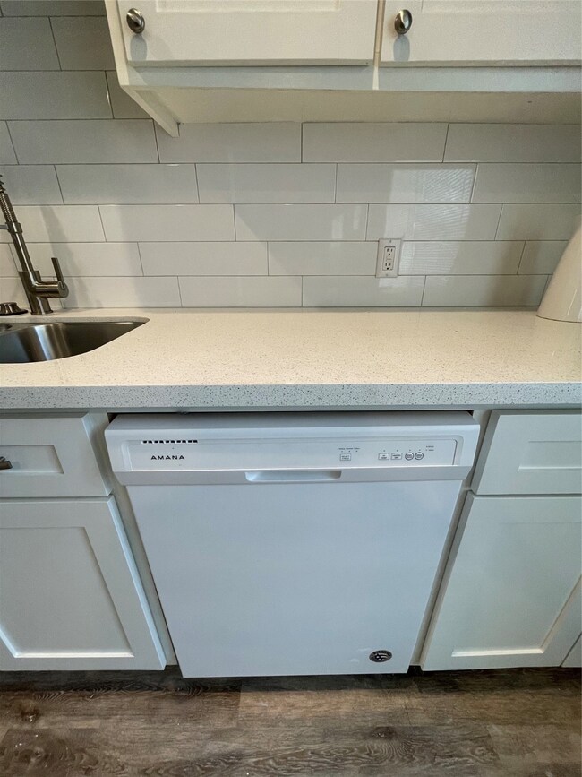 14905 Sage Thrasher Dr, Tomball, TX 77377 - photo 2