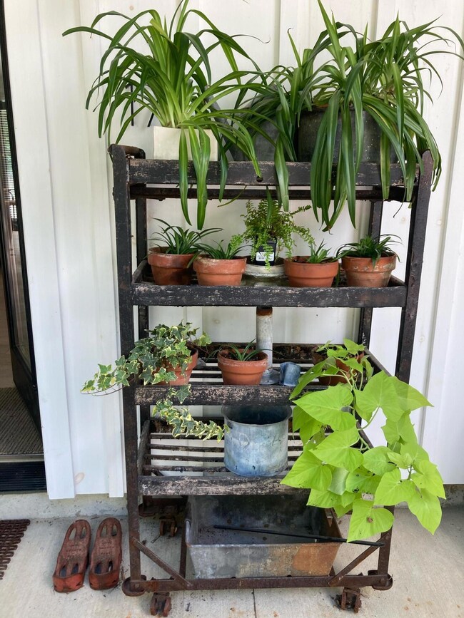 17 Eaton Ave, Camden, ME 04843 - photo 6