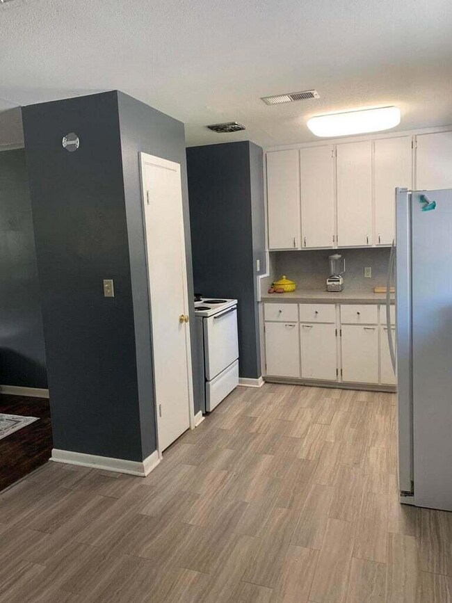 552 kitchen