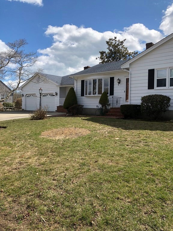 14 Kevin Dr, North Dartmouth, MA 02747 - photo 5