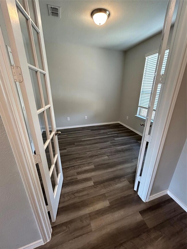 2541 Doe Run, Hudson Oaks, TX 76087 - photo 3