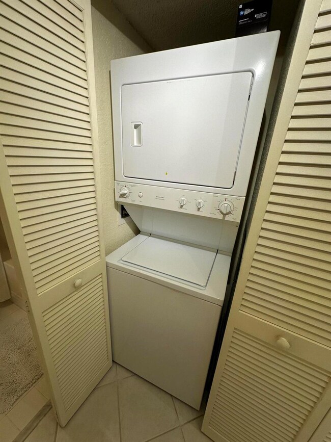 Flagler Pointe unit 538, West Palm Beach, FL 33407 - photo 4