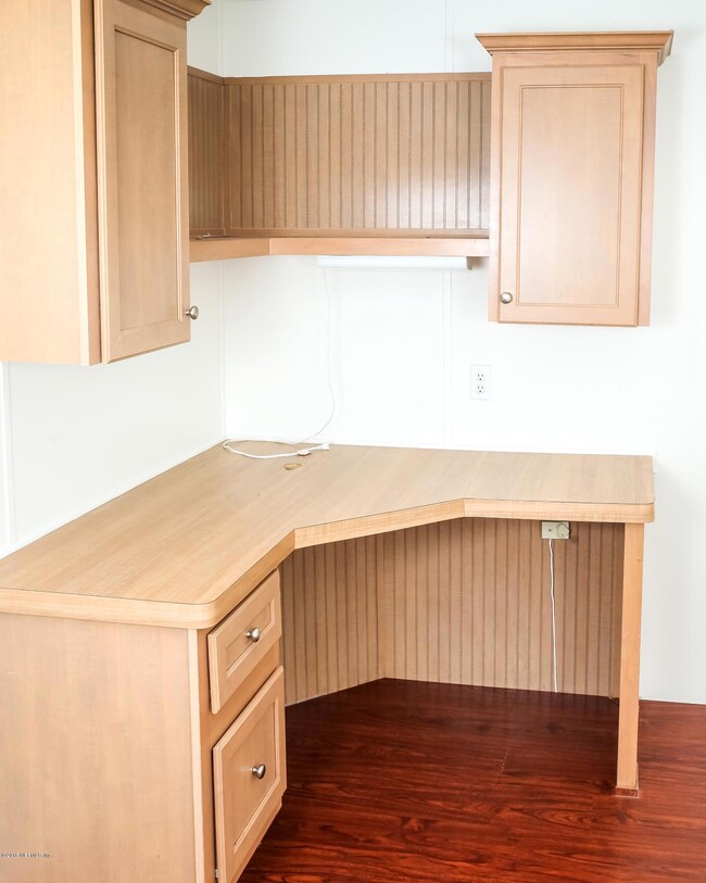 Built-in Work Station in Office