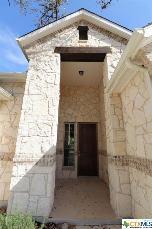 944 Carriage Loop, New Braunfels, TX 78132 - photo 3