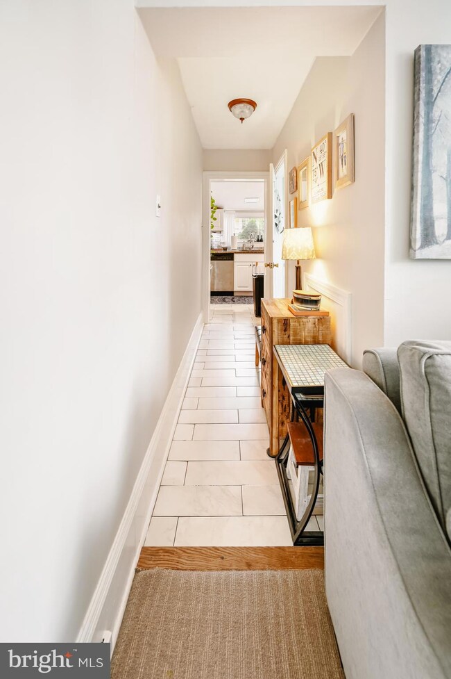 117 W Ashland St unit 1B, Doylestown, PA 18901 - photo 4