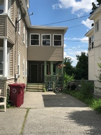 29 Laurel St, Lowell, MA 01852 - photo 4