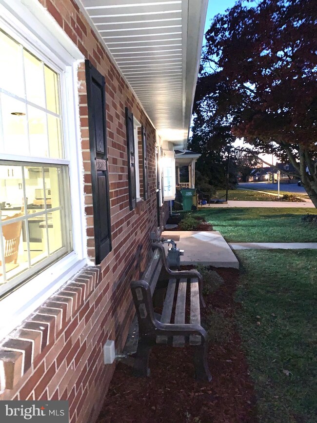 75 N 6th St, Mount Wolf, PA 17347 - photo 2