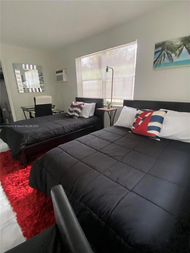 3210 Canal Dr unit 8, Pompano Beach, FL 33062 - photo 2