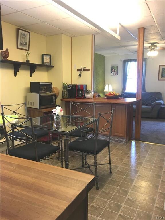 531 Reynolds St, Easton, PA 18042 - photo 6