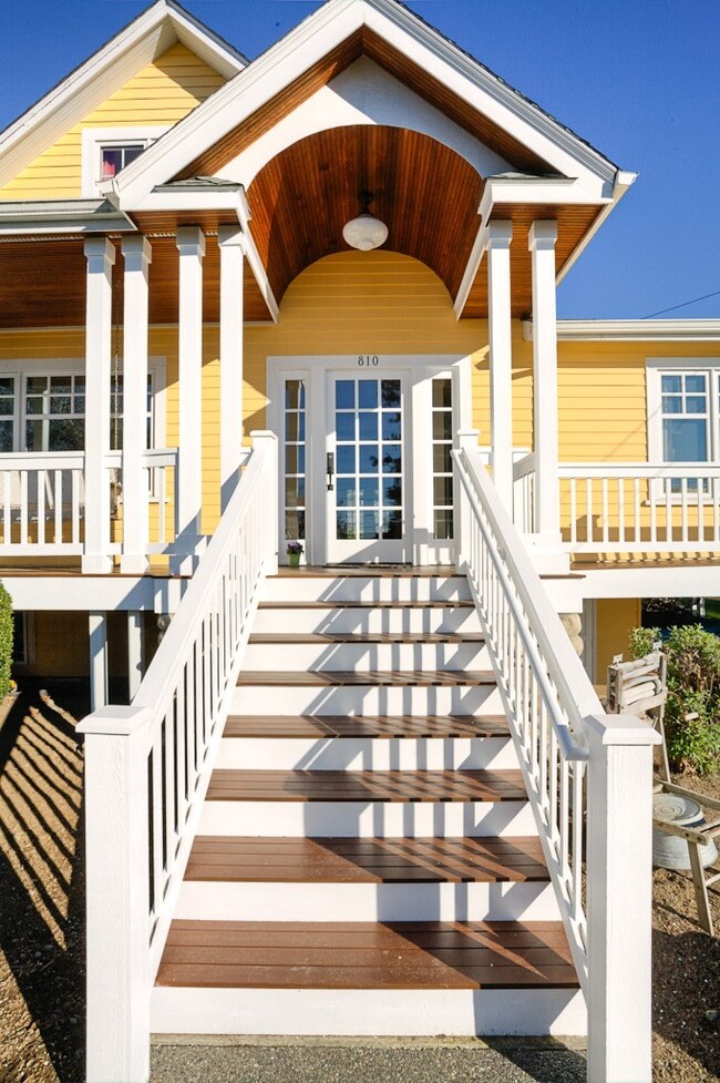 810 9th Ave N, Edmonds, WA 98020 - photo 2