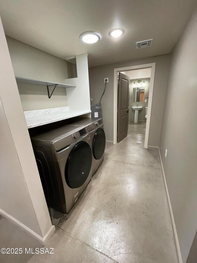 3250 N Stone Ave unit C, Tucson, AZ 85705 - photo 4