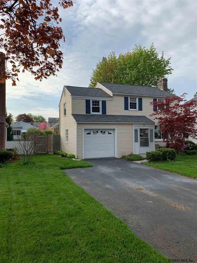 378 S Main Ave, Albany, NY 12209 - photo 2