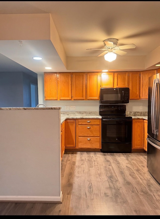 210 Country Side Ct unit C, Waupaca, WI 54981 - photo 3