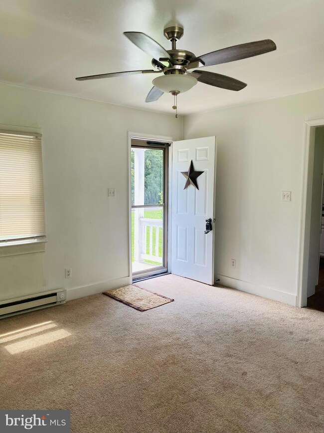 12611 Spotswood Furnace Rd, Fredericksburg, VA 22407 - photo 4